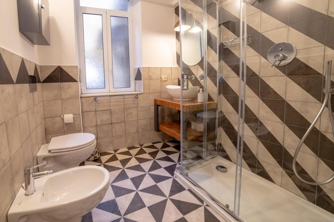 Design Flat Next Sorbillo On Tribunali Street Napoli