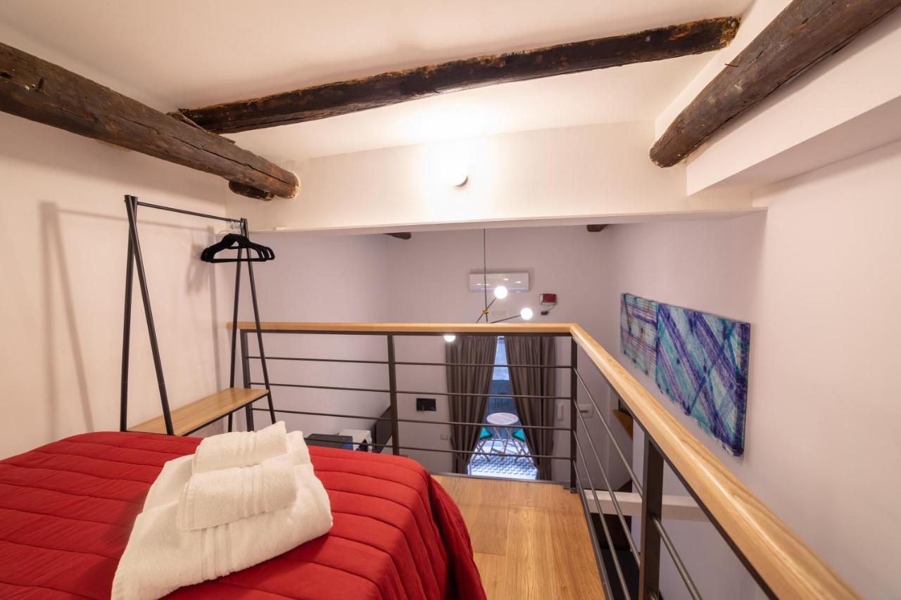 Appartamento Design Flat Next Sorbillo On Tribunali Street